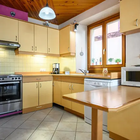 Le Nain Rouge Apartment